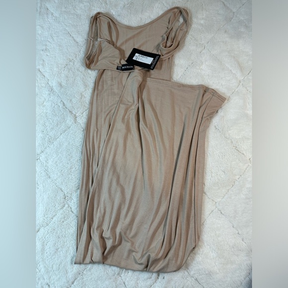 Pretty Little things women’s size 2 tan stone basic maxi dress New NWT - Picture 6 of 10